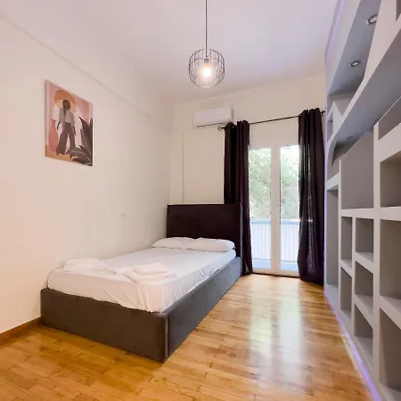 Pafou Cozy 102 Sqm Apt In