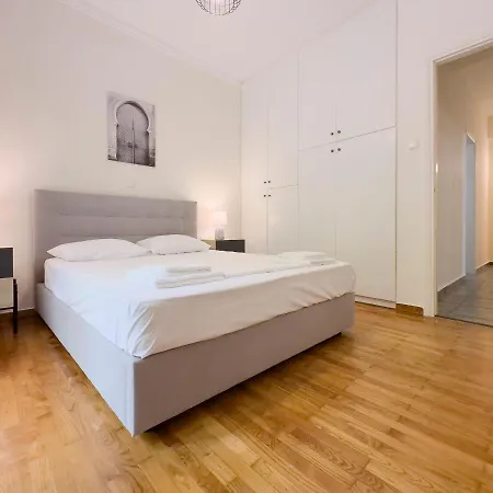 Pafou Cozy 102 Sqm Apt In